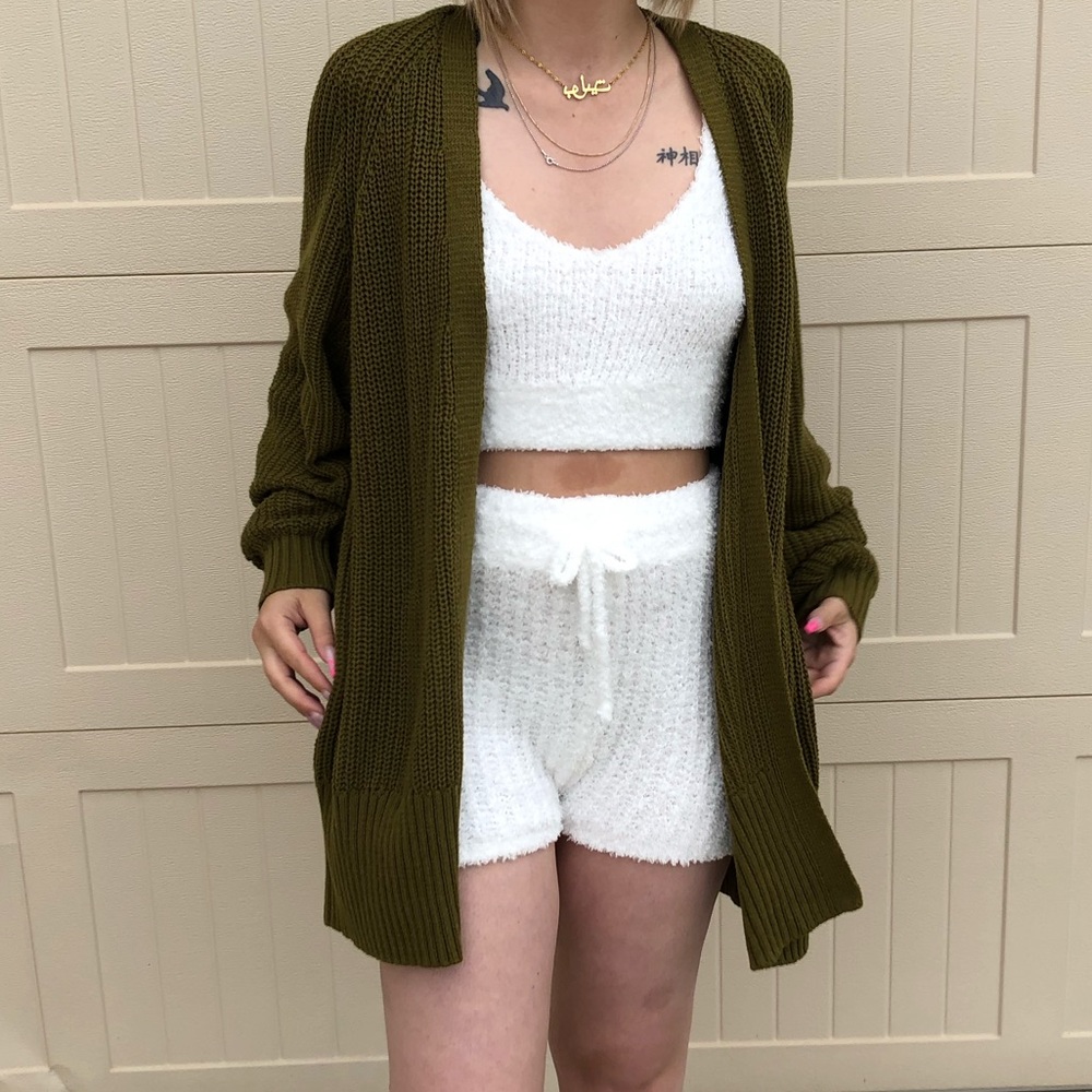 White fuzzy set